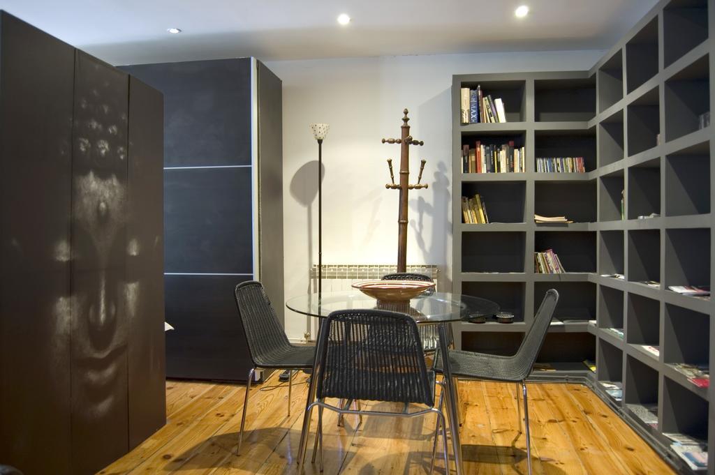Ondoloin Apartment